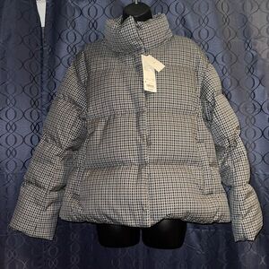 Uniqlo Patterned Down Jacket Size Women’s size Medium NWT